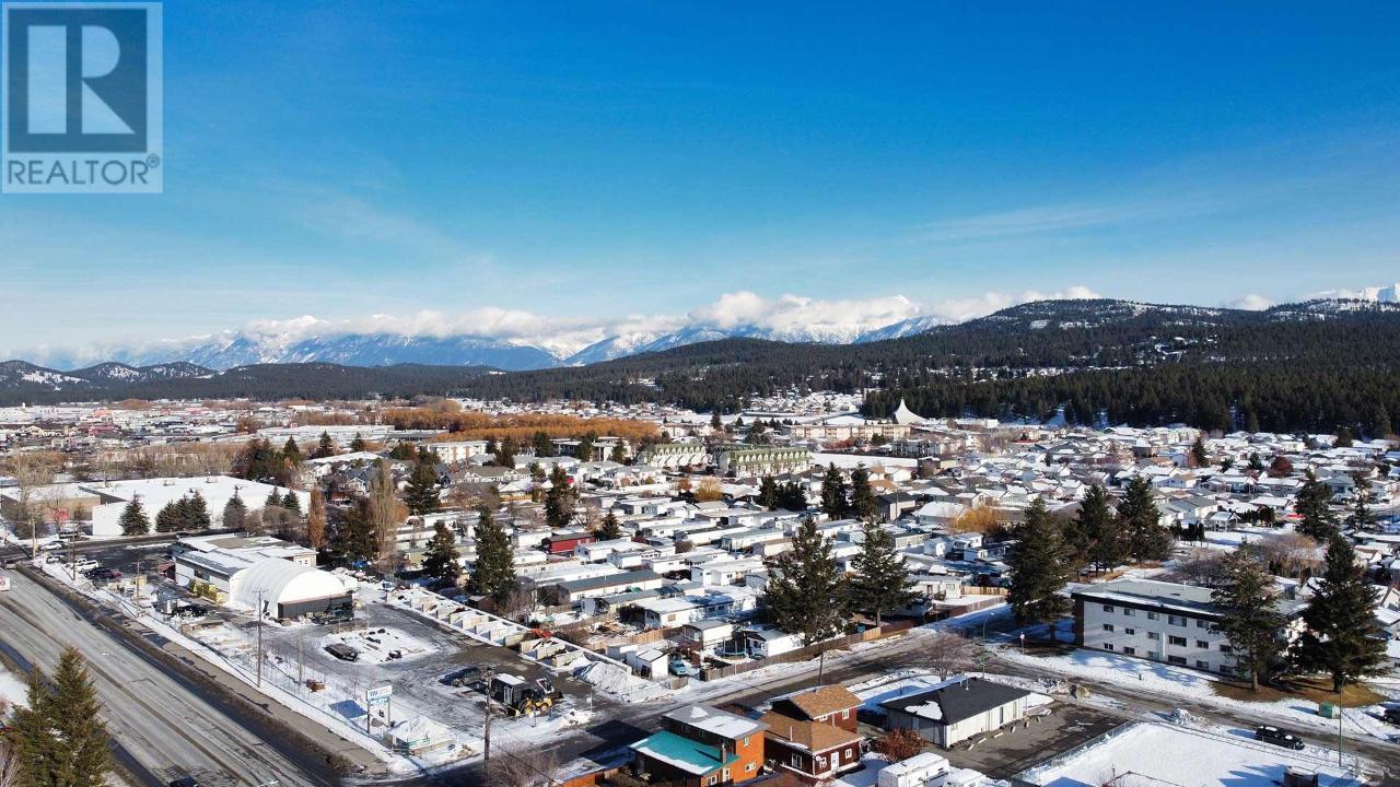 2025 10TH Street, cranbrook, British Columbia