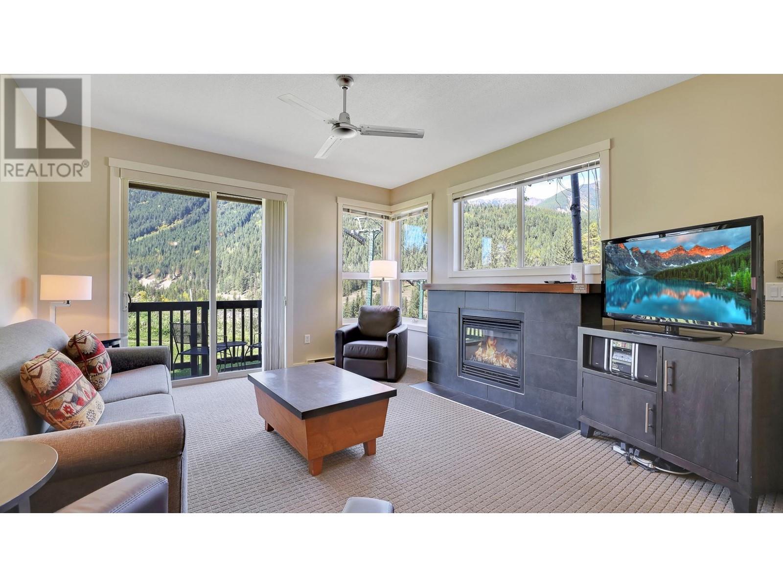 2049 SUMMIT Drive Unit# 314a, panorama, British Columbia