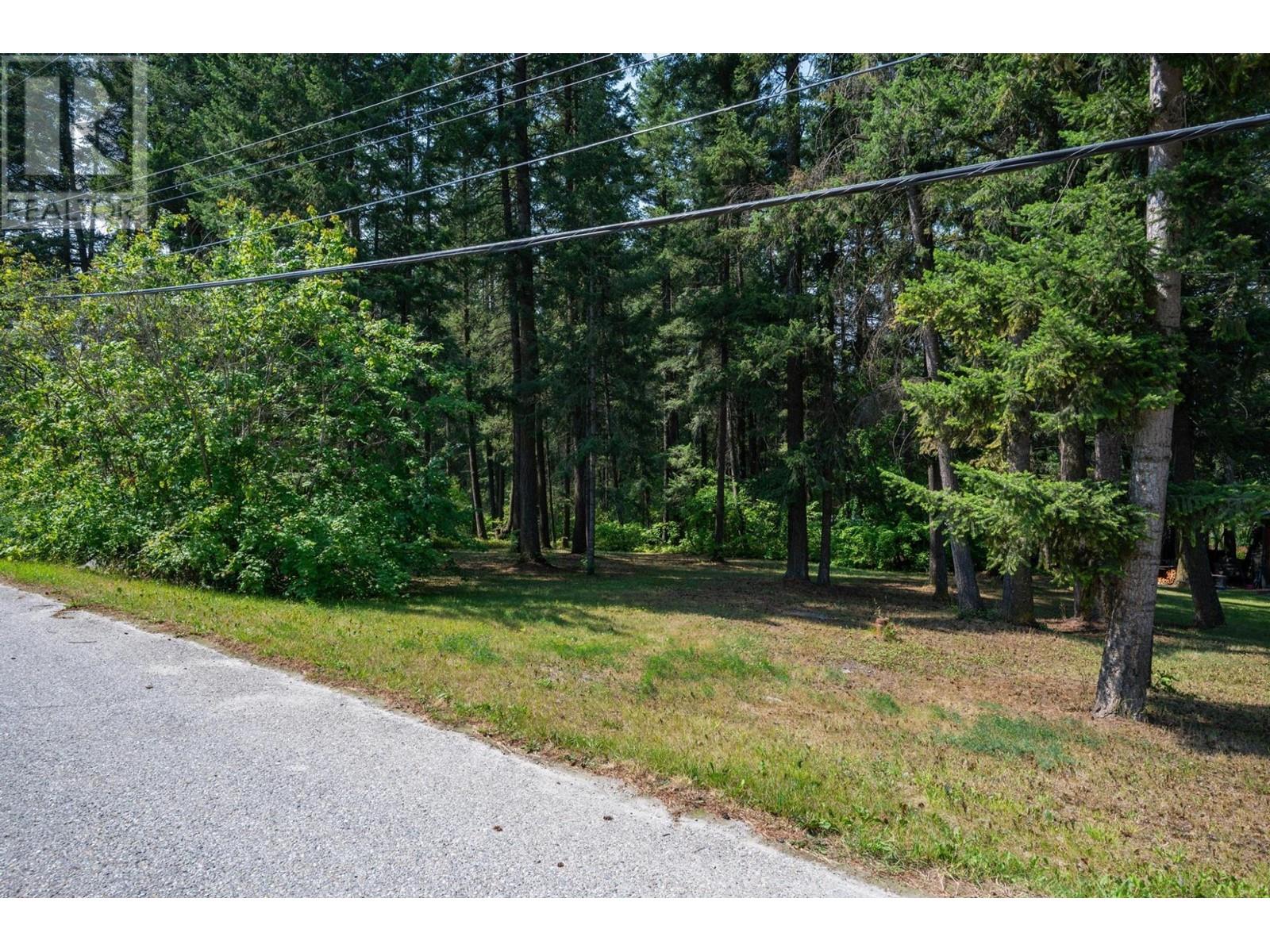 576C HABART Road, golden, British Columbia