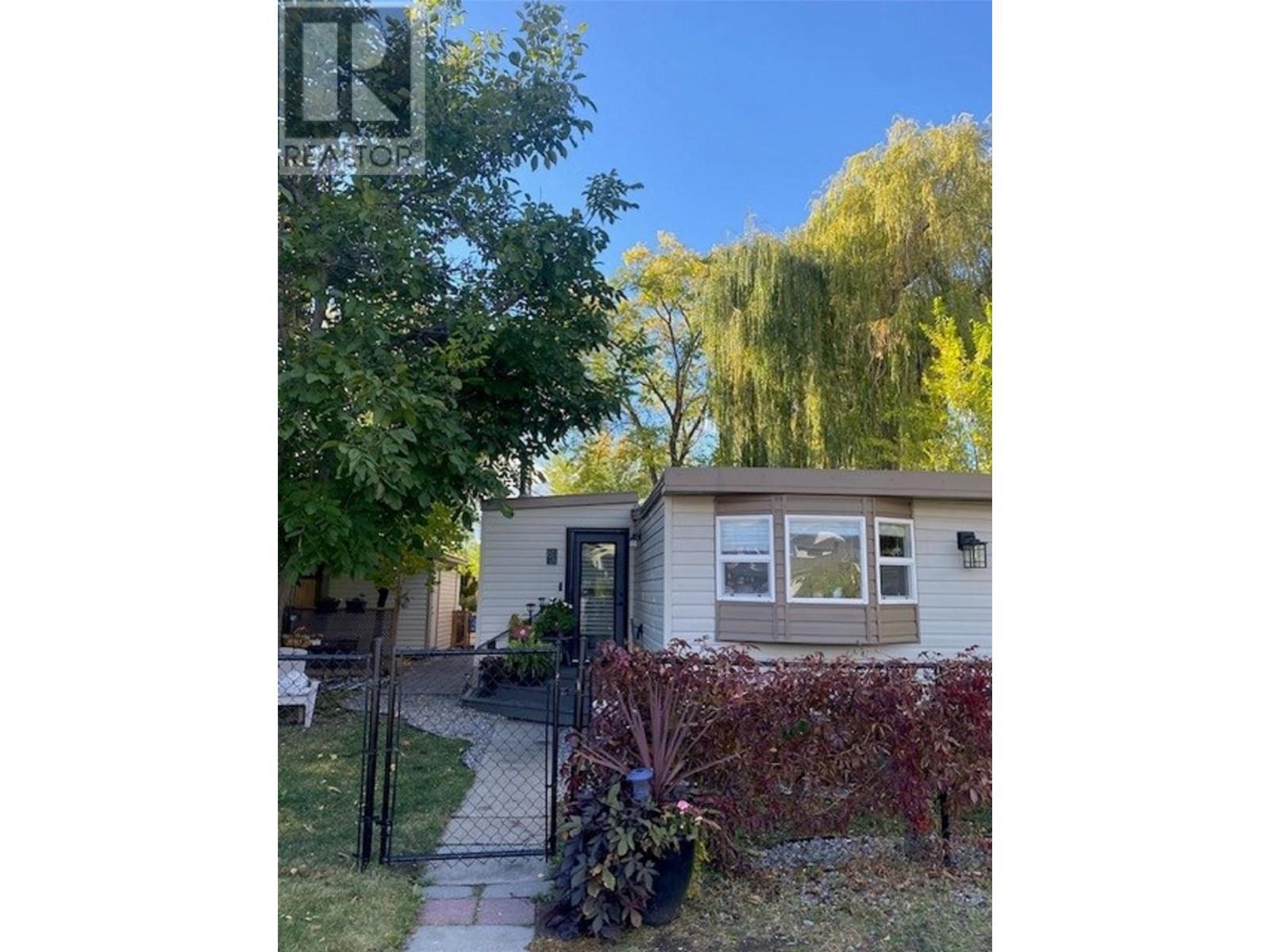 1375 Green Bay Road Unit# 8A, west kelowna, British Columbia