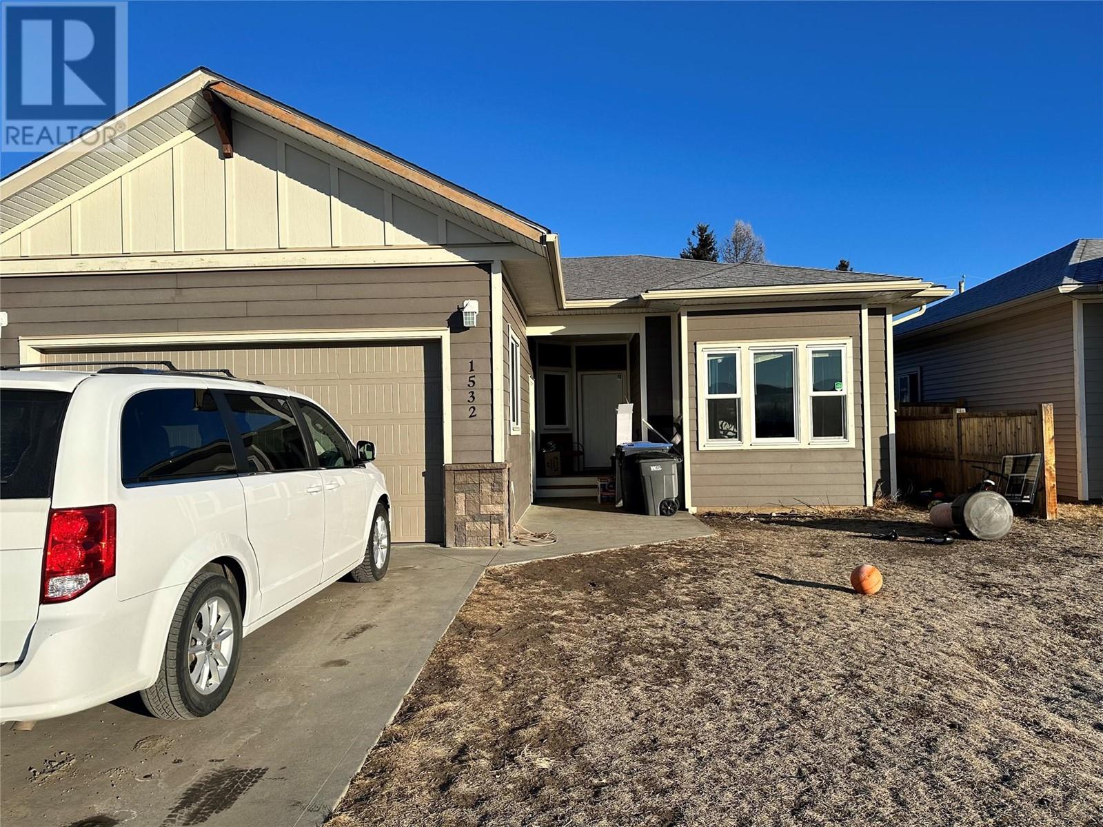 1532 117 Avenue, dawson creek, British Columbia