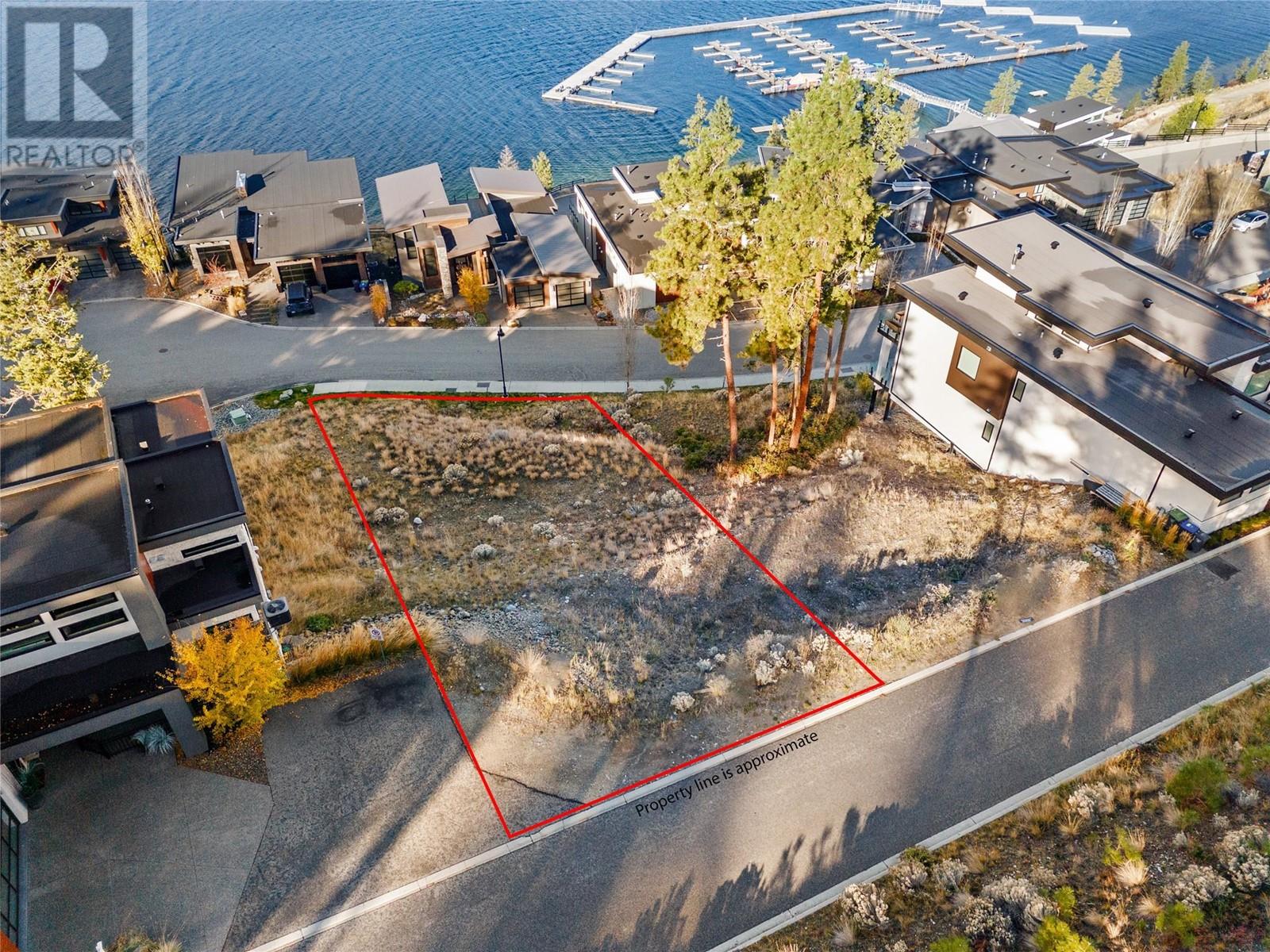 3332 Black Pine Lane, kelowna, British Columbia