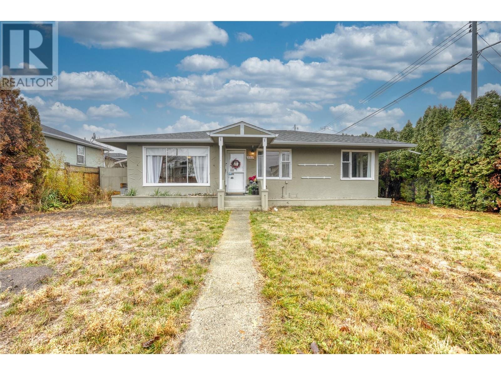 1160 Moosejaw Street, penticton, British Columbia