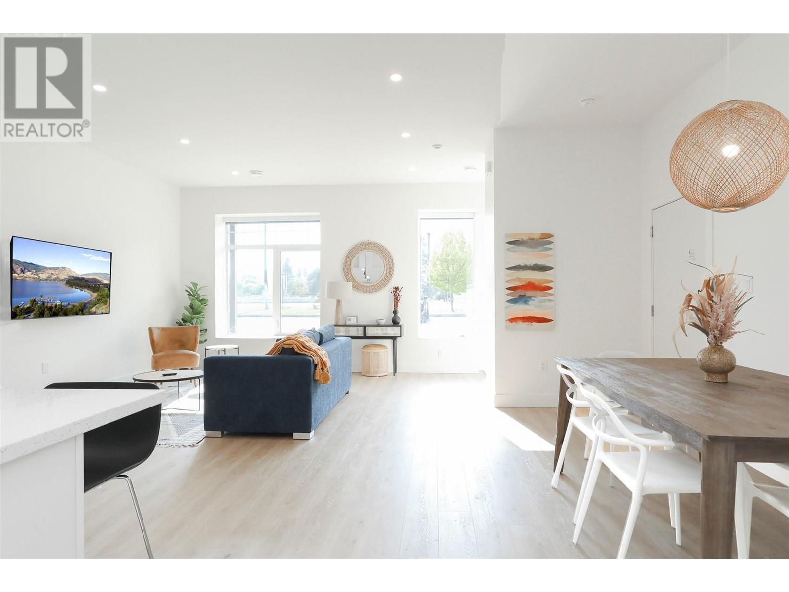 850 Railway Lane Unit# 102, okanagan falls, British Columbia