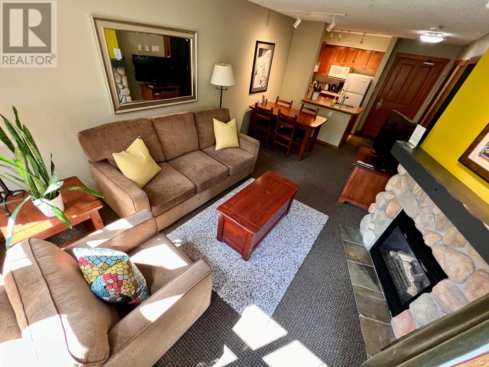 2060 Summit Drive Unit# 313, panorama, British Columbia
