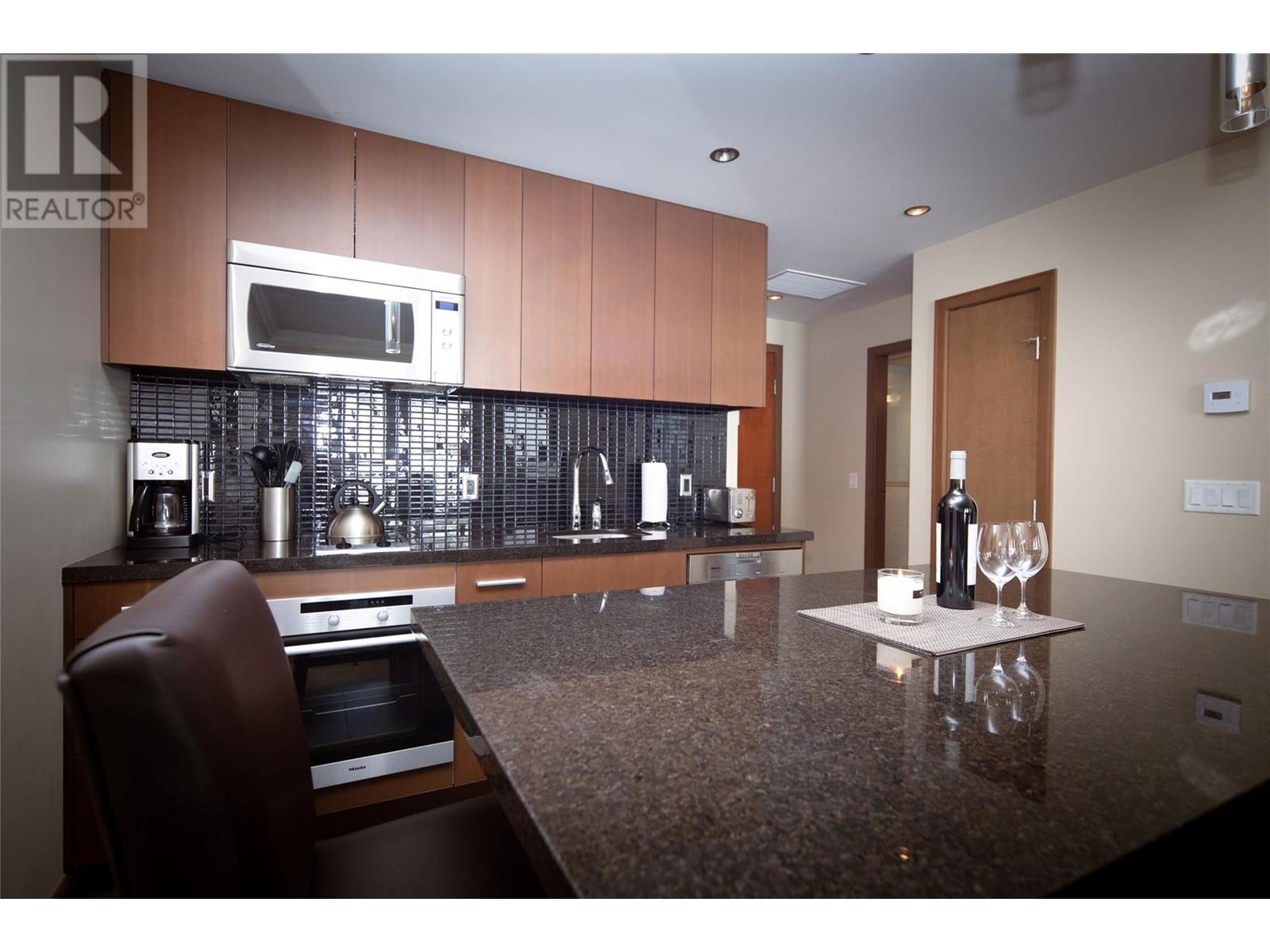 2950 Camozzi Road Unit# 2533, revelstoke, British Columbia