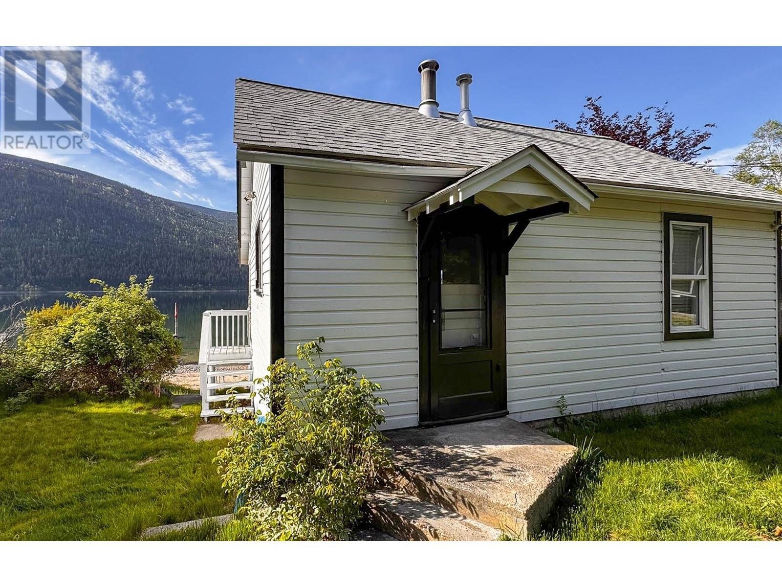 3230 3A Highway, nelson, British Columbia