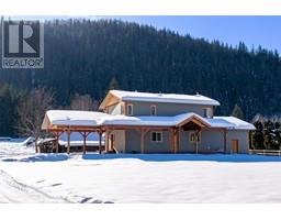 1690 20 Avenue SE, salmon arm, British Columbia