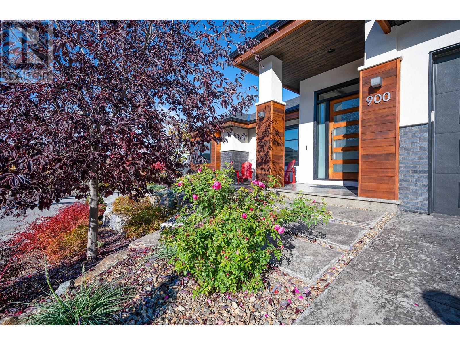 900 Stockley Street, kelowna, British Columbia