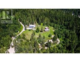 1750 Highway 23 South Highway S, revelstoke, British Columbia