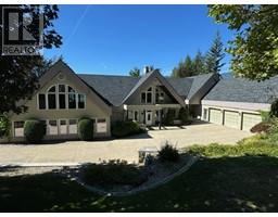 2391 26 Avenue NE, salmon arm, British Columbia