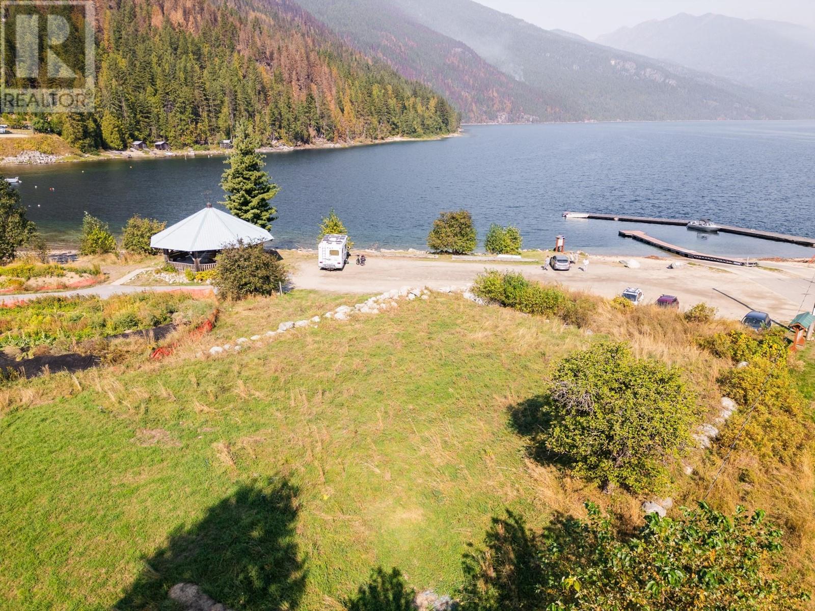L1-2, PC MAIN Street, slocan, British Columbia
