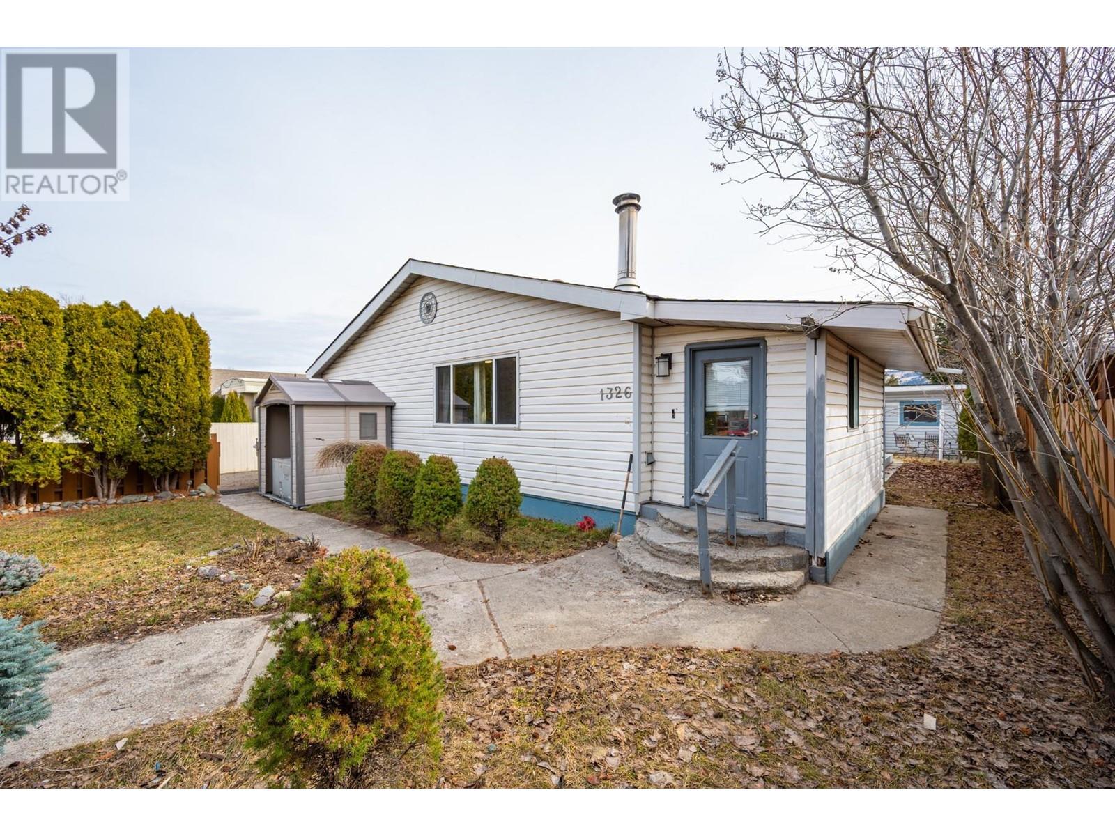1326 DOUGLAS Street, merritt, British Columbia