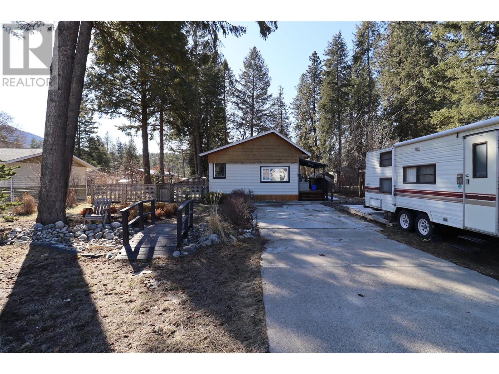 59 CARLSON Road, christina lake, British Columbia