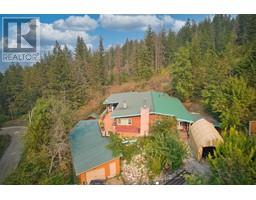 3096 Lindberg Road, sorrento, British Columbia
