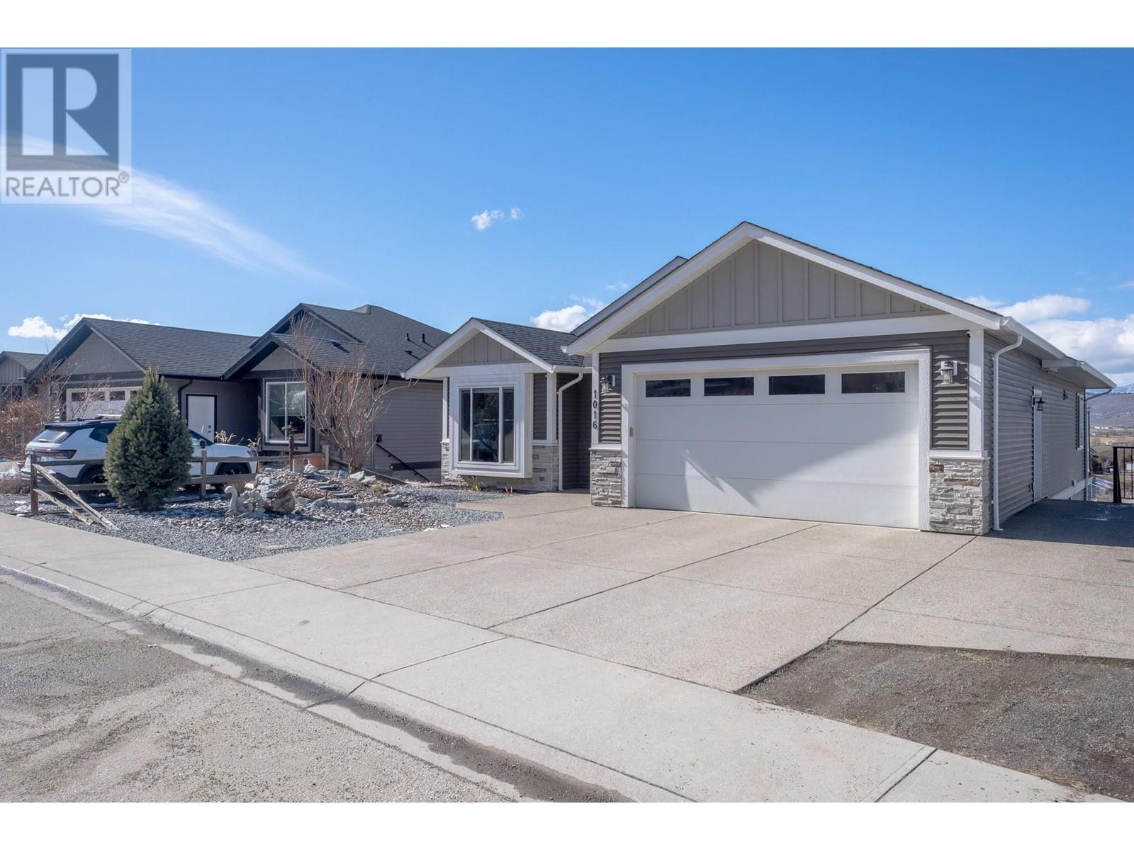 1016 Mt Begbie Drive, vernon, British Columbia