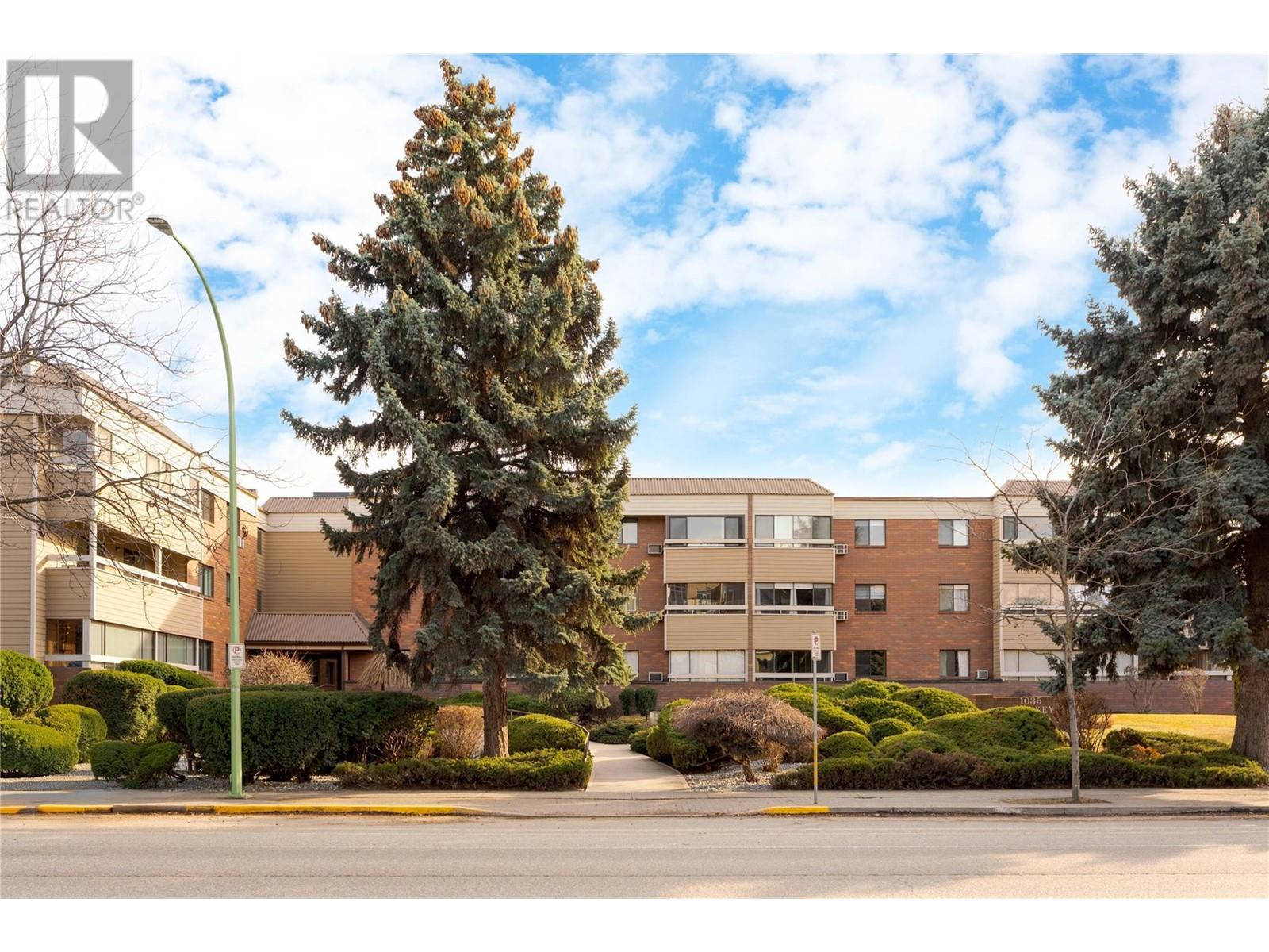 1035 BERNARD Avenue Unit# 111, kelowna, British Columbia