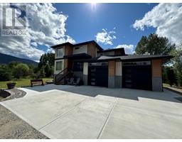 6177 12TH Street, grand forks, British Columbia