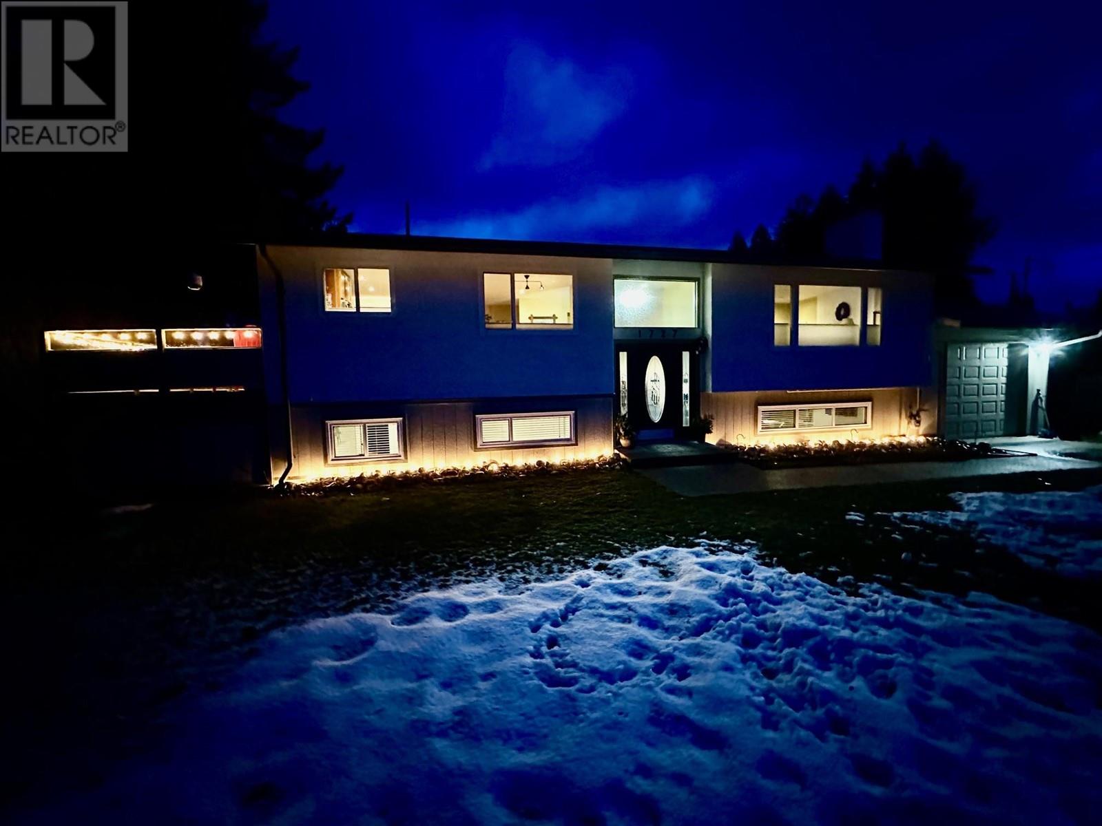 1727 Tillen Road, revelstoke, British Columbia