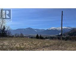 Lot B ELSIE HOLMES Road, wynndel, British Columbia