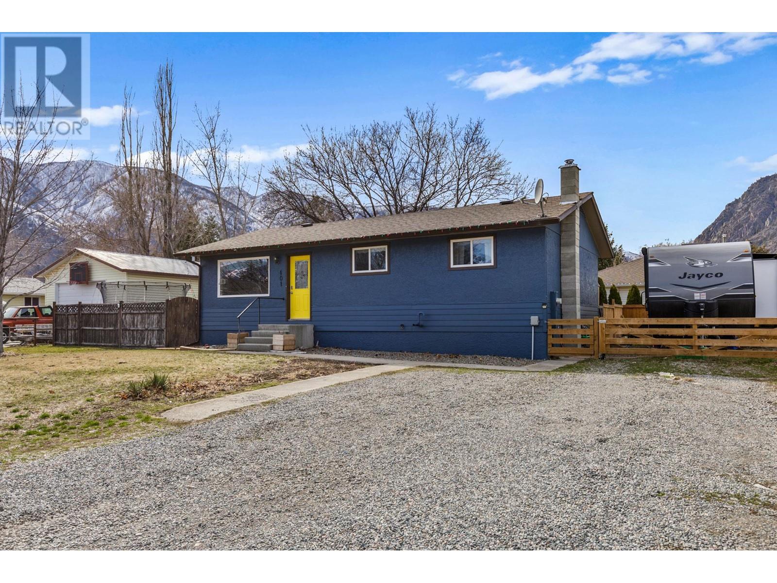 101 Richter Street, keremeos, British Columbia