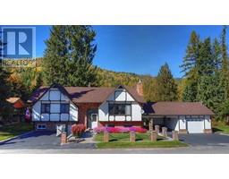 1731 BARRETT Drive, fruitvale, British Columbia