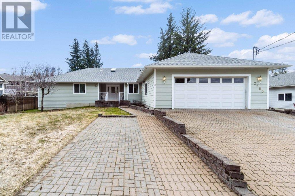 2380 10 Avenue SE, salmon arm, British Columbia