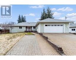 2380 10 Avenue SE, salmon arm, British Columbia