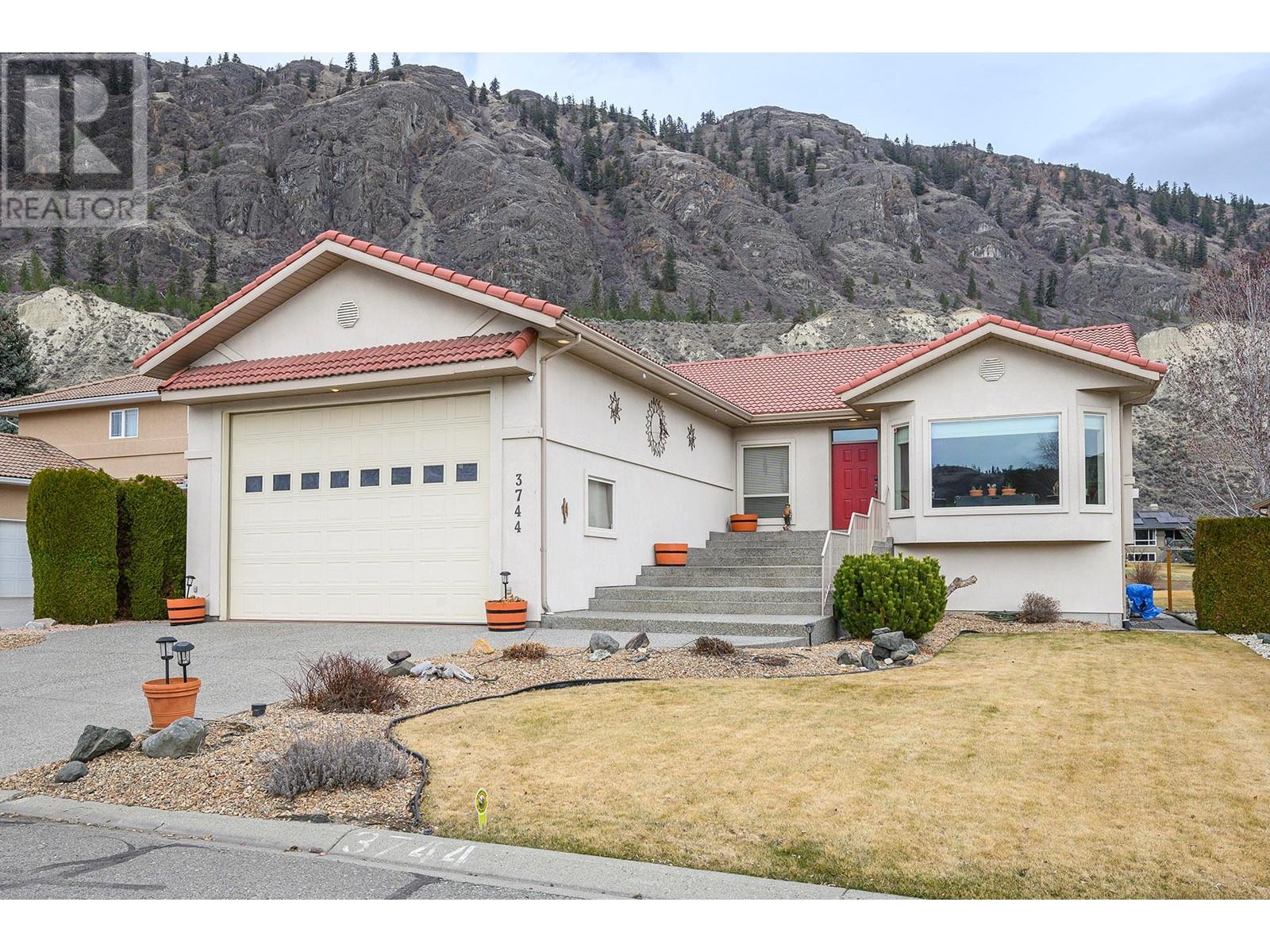 3744 NAVATANEE Drive, kamloops, British Columbia