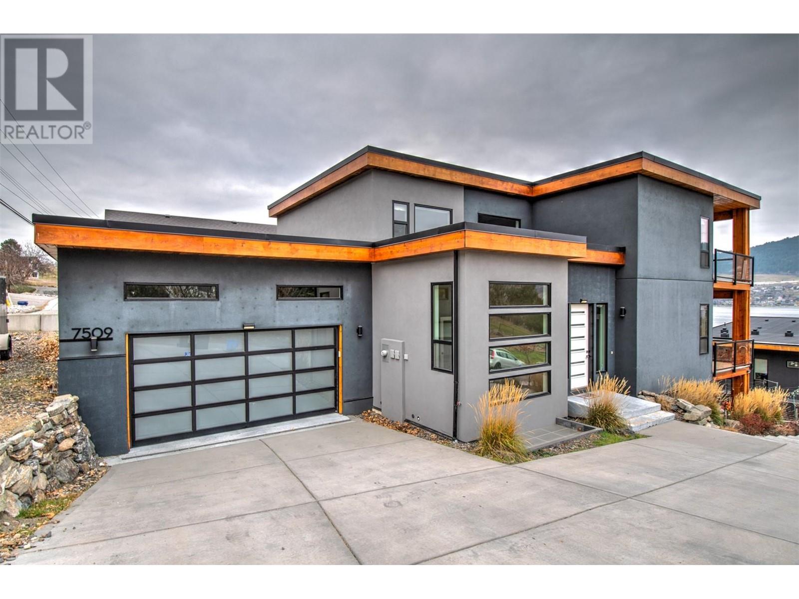 7509 Kennedy Lane, vernon, British Columbia