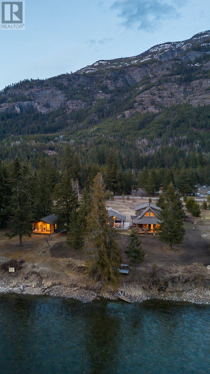 3671 PASSMORE UPPER Road, passmore, British Columbia