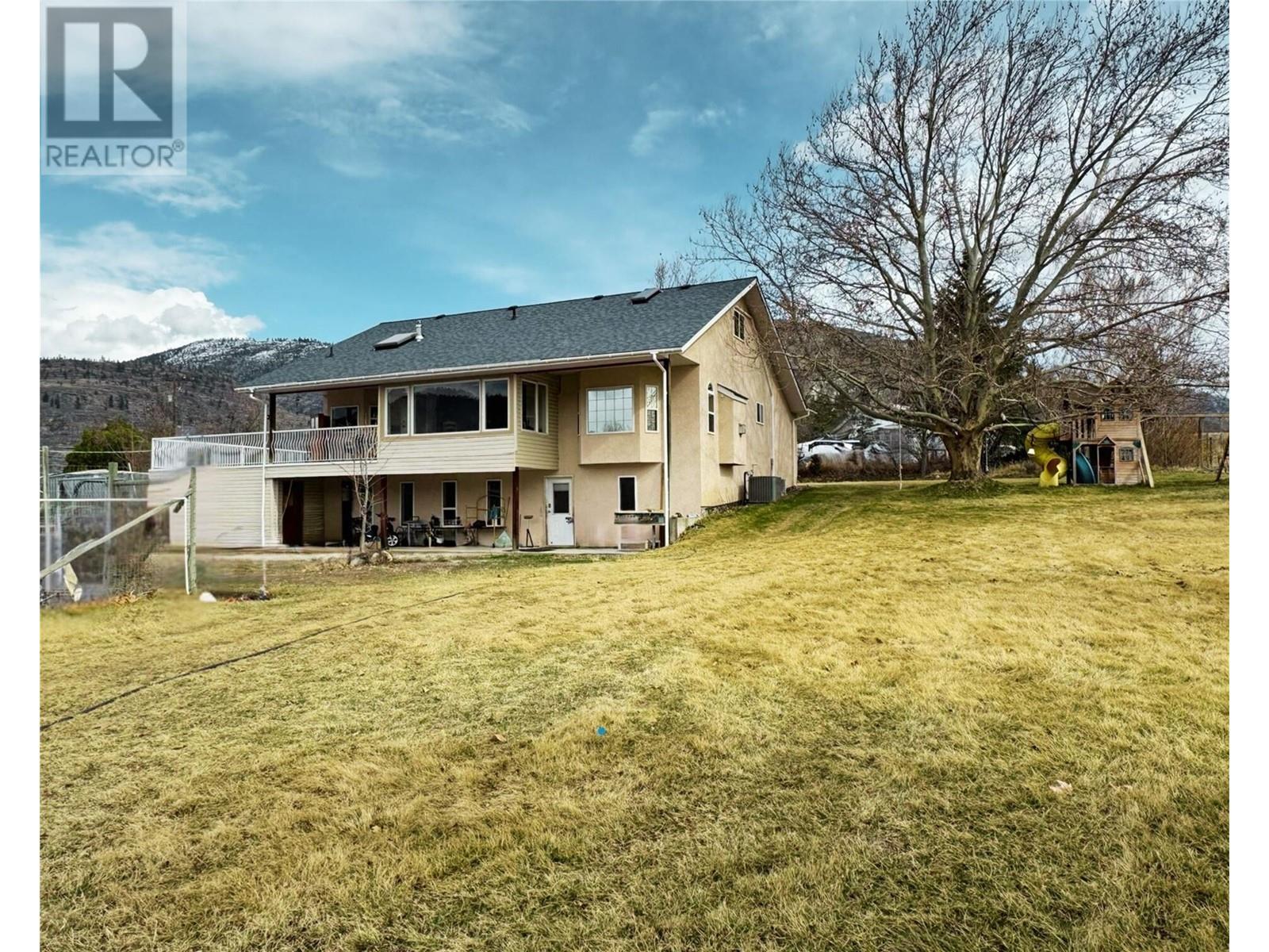 7698 Tucelnuit Drive, oliver, British Columbia