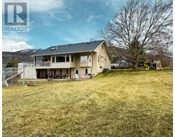 7698 Tucelnuit Drive, oliver, British Columbia