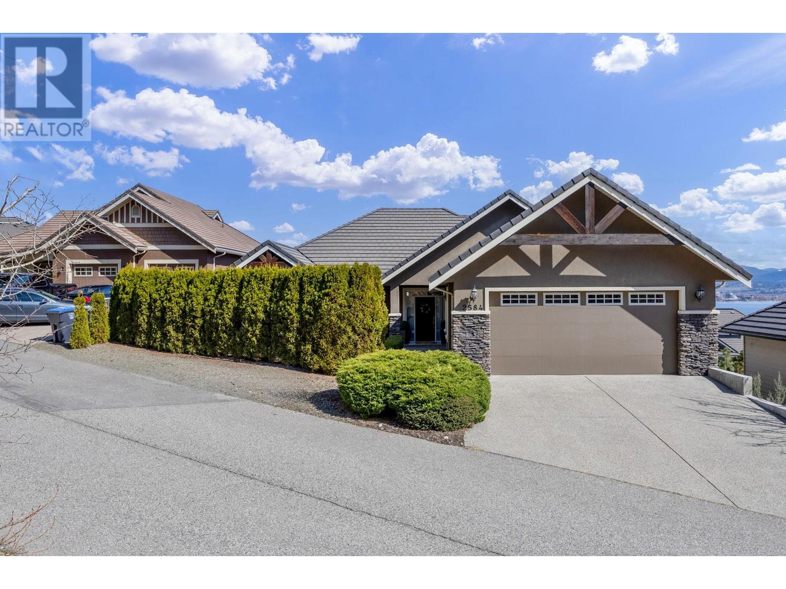 2584 Lucinde Road, west kelowna, British Columbia