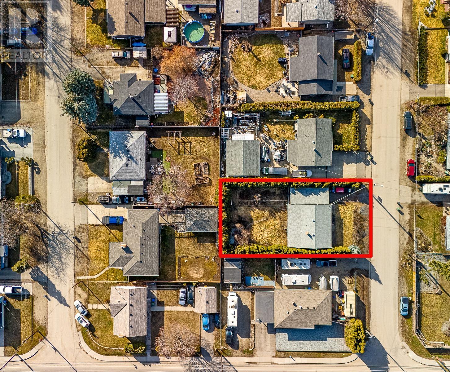 525 McDonald Road, kelowna, British Columbia