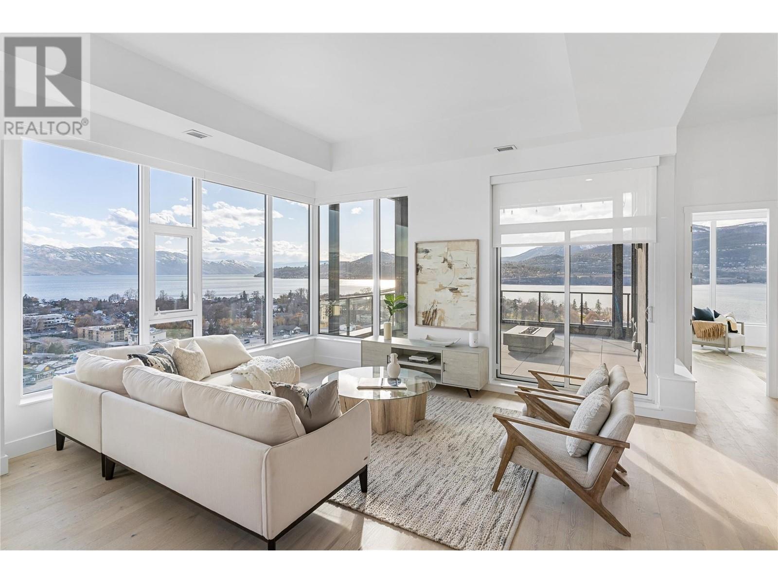 1588 Ellis Street Unit# PH1, kelowna, British Columbia