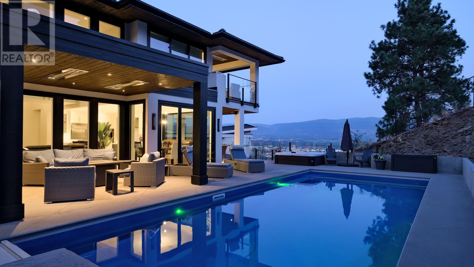 740 Pinehaven Court, kelowna, British Columbia