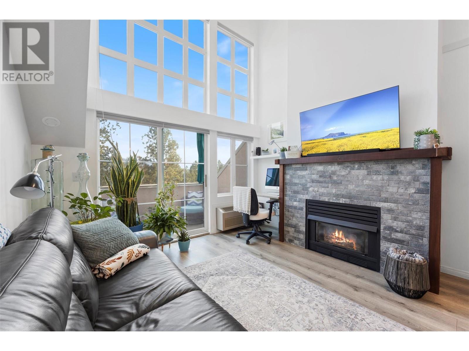 3185 Via Centrale Unit# 302, kelowna, British Columbia