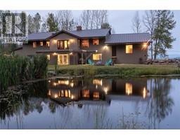 2523 Evans Road, celista, British Columbia