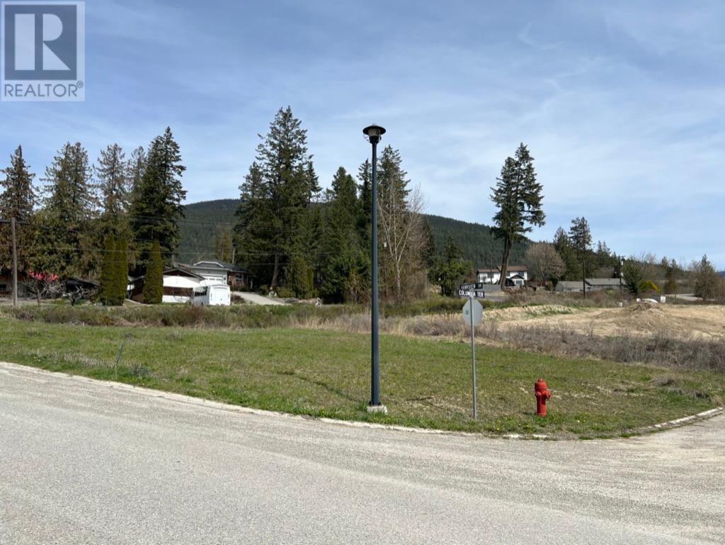 1014 HAWKVIEW Drive, creston, British Columbia