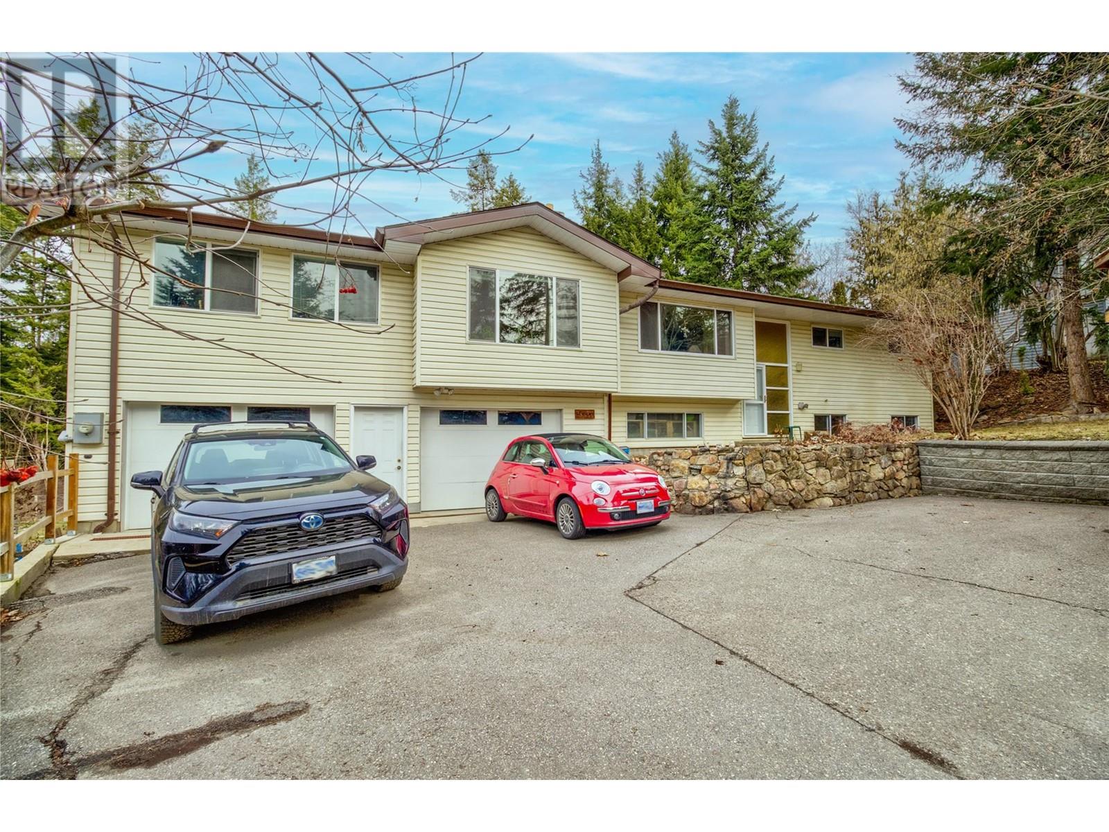 2651 20 Avenue NE, salmon arm, British Columbia
