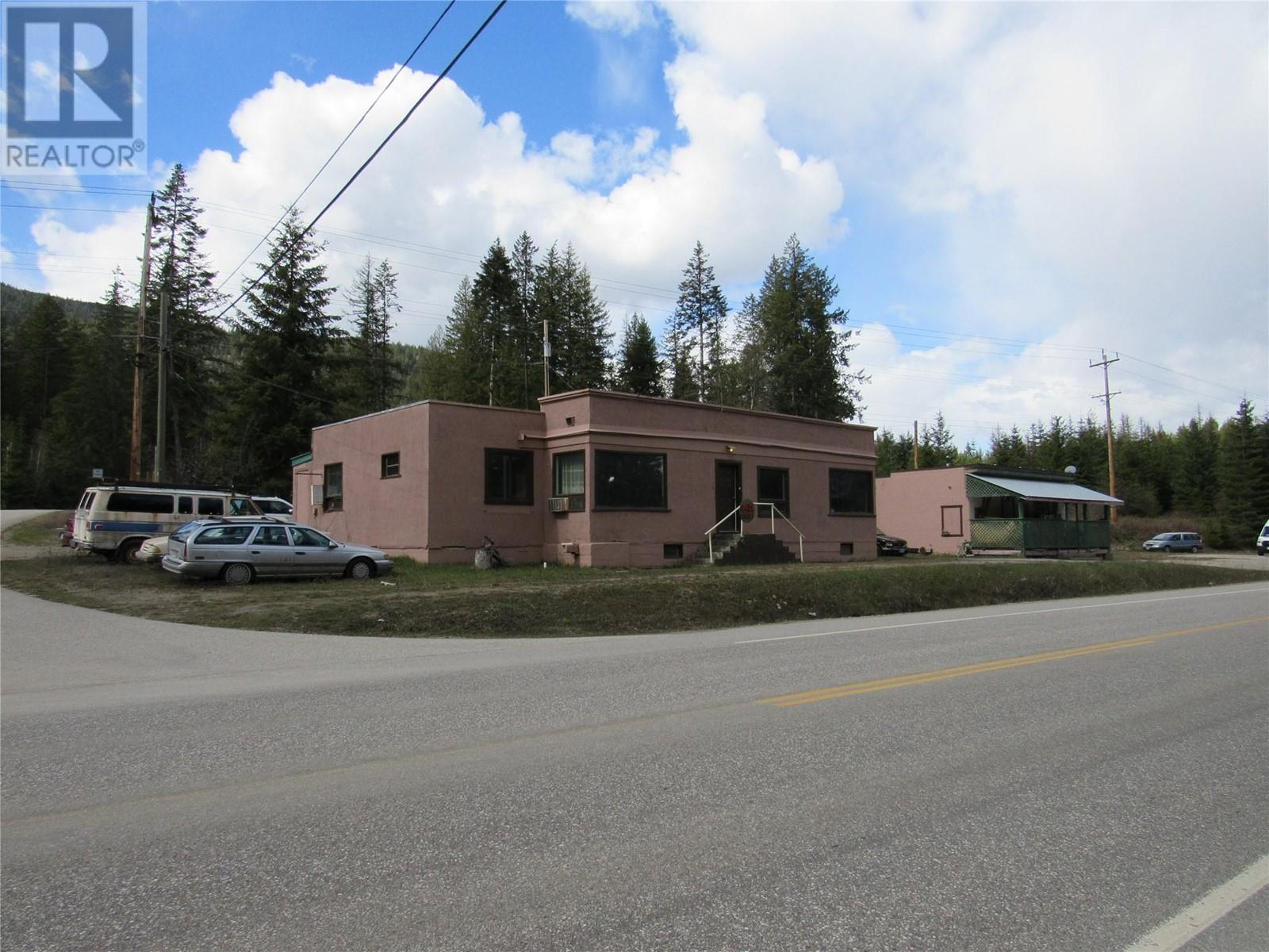 2565 3A Highway, castlegar, British Columbia