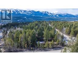 1400 Pine Drive, golden, British Columbia
