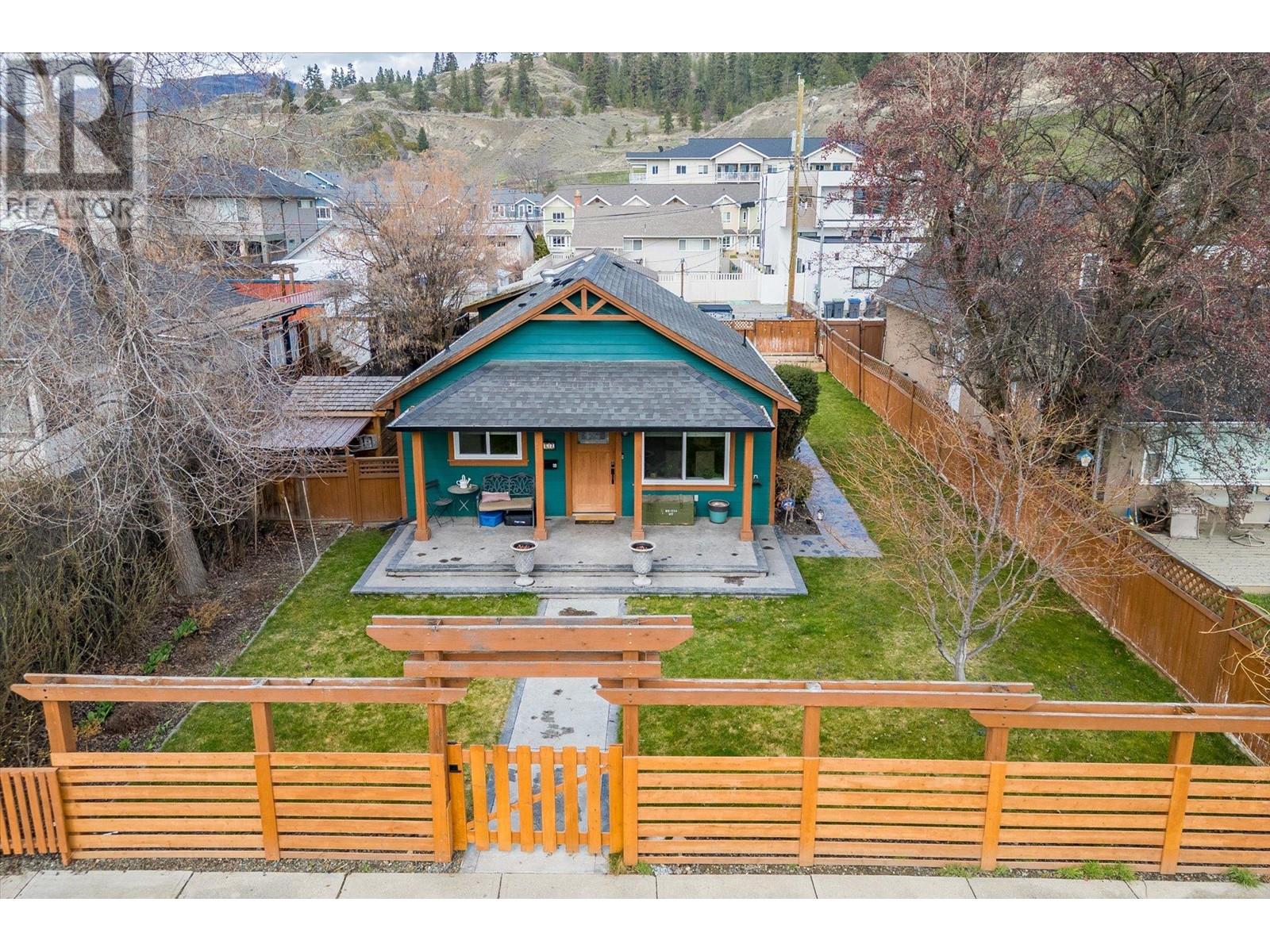 662 Oxford Avenue, kelowna, British Columbia