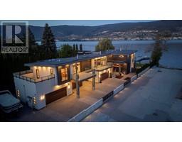 704 Stonor Street, summerland, British Columbia