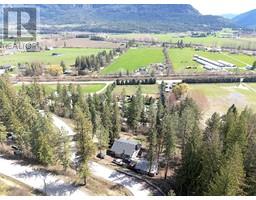 26 Glenmary Road, enderby, British Columbia