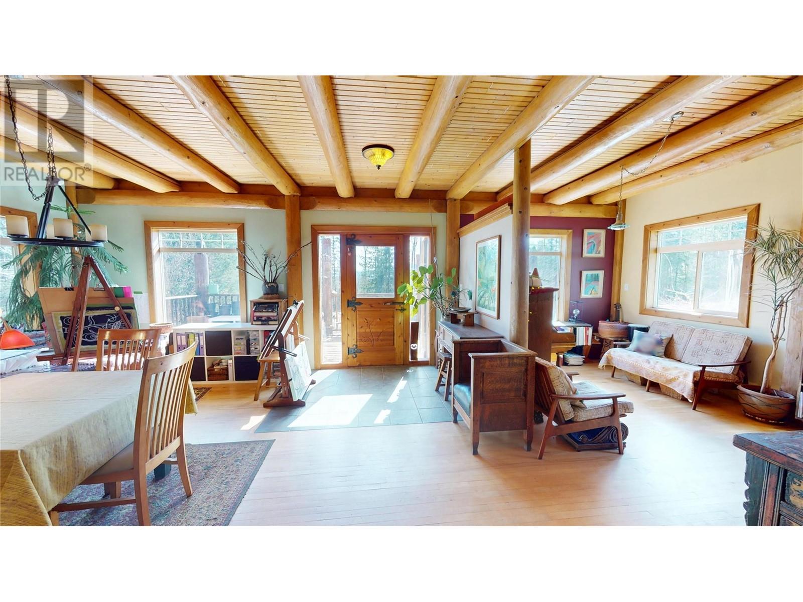 16370 Jacobson Road, crawford bay, British Columbia
