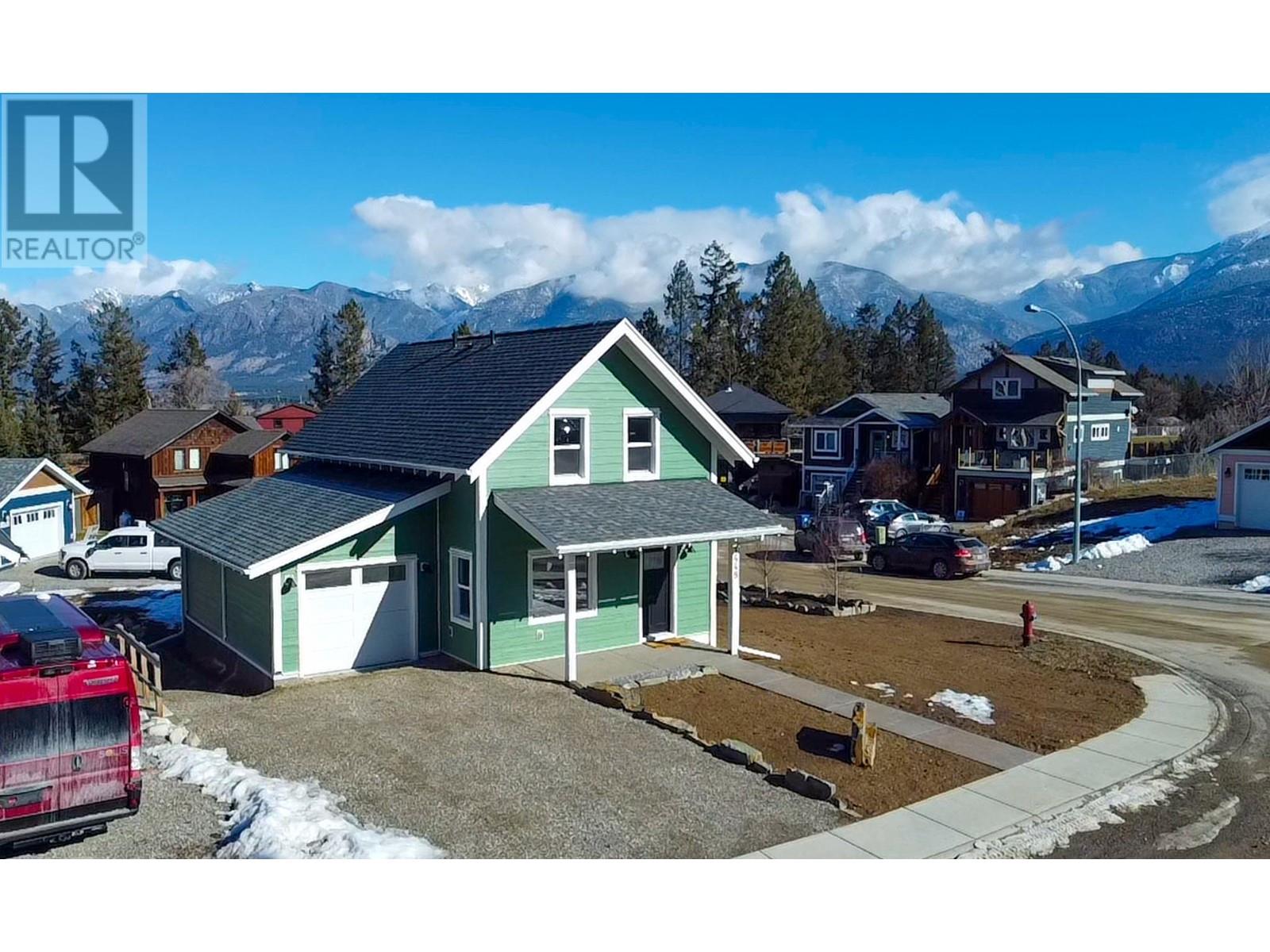 1448 CANTERBURY Way, invermere, British Columbia