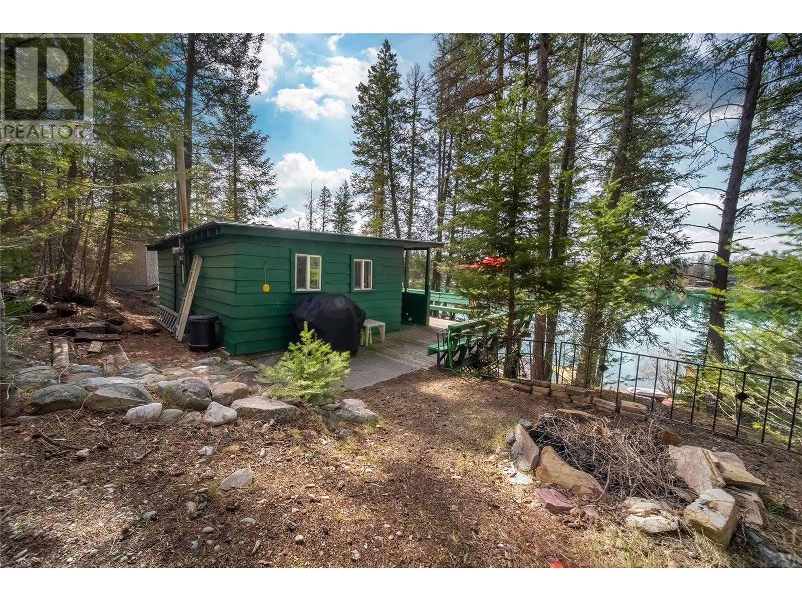 6719 Rosen Lake Road East, jaffray, British Columbia