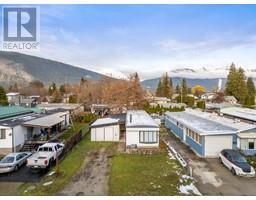 5251 69 Avenue, canoe, British Columbia